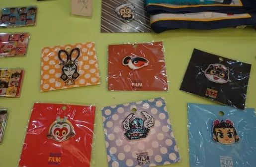 魔都驚現 次元墻 破裂現場,ip生意已經爆發